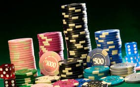 Filipino players enjoying Okada Casino on mobile devices